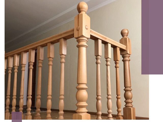 Деревянные перила на заказ в Краснокаменске: монтаж и изготовление