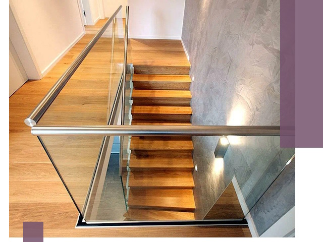 Перила для лестницы в доме — изготовление и монтаж в Краснокаменске