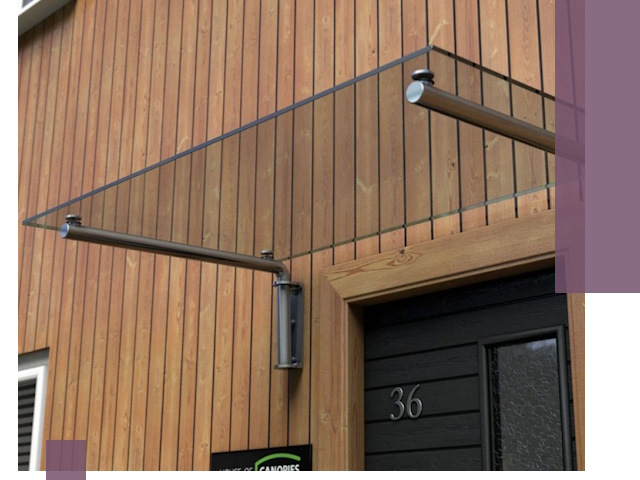 Стеклянные козырьки на входы и фасады в Краснокаменске