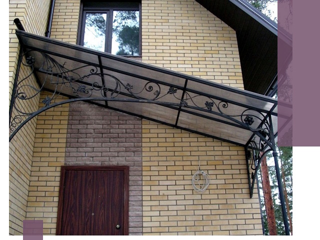 Односкатные козырьки из металла под ключ в Краснокаменске