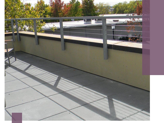 Металлические парапеты под ключ в Краснокаменске: монтаж и изготовление