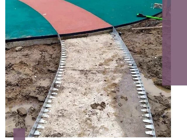 Металлические бордюры для дорожек в Краснокаменске — монтаж и изготовление